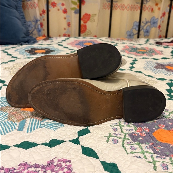 Laredo pearly white cowboy boots (vintage) - Picture 3 of 5